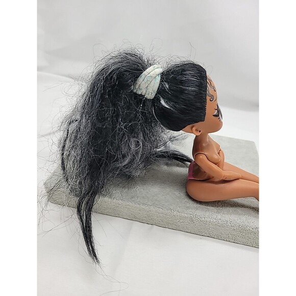 LOL  OMG Sunshine Makeover Switches 9" NO HANDS - Picture 6 of 16